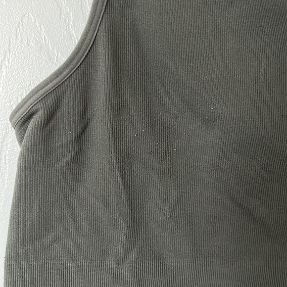 BUNDLE 3/$12 Dynamite Fitted Ribbed Crop Top - Picture 5 of 8